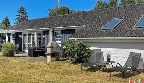 Four-Bedroom Holiday Home