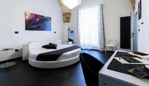 Deluxe Double Room with Extra Bed