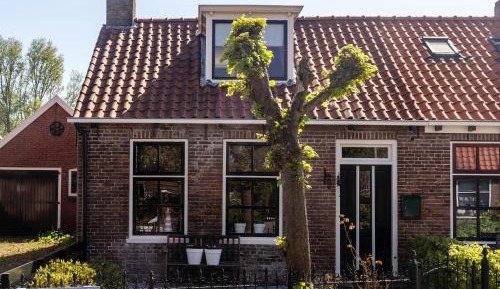 Four-Bedroom Holiday Home