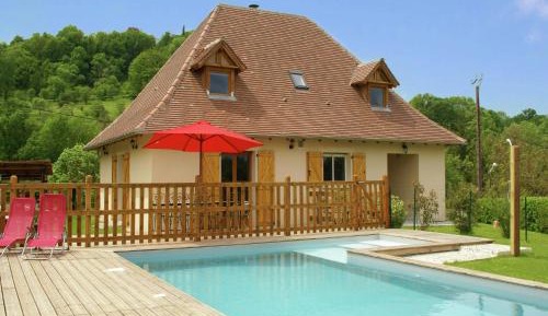 Three-Bedroom Vacation Home 