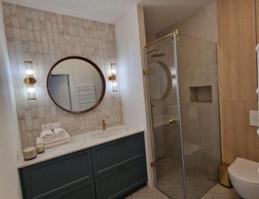 One-Bedroom Apartment with Spa Bath