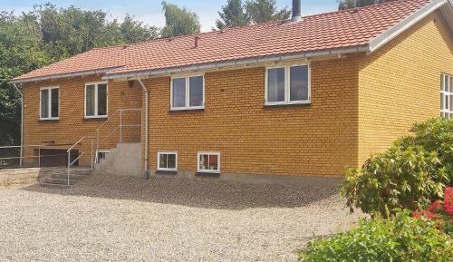 Four-Bedroom Holiday Home