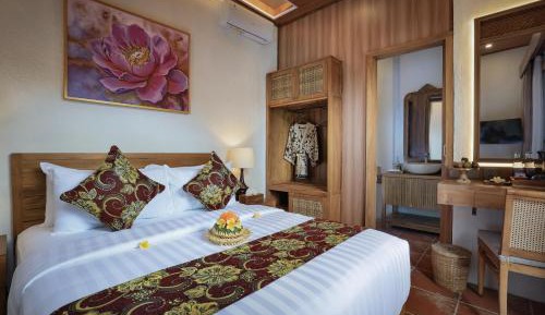 Superior Room with Bathtub