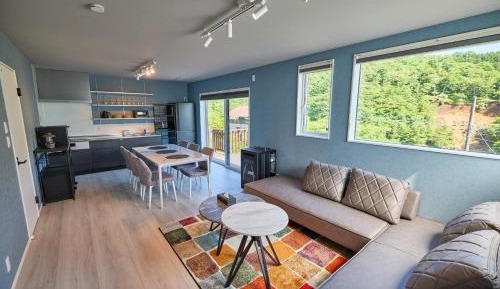 Villa with Garden View