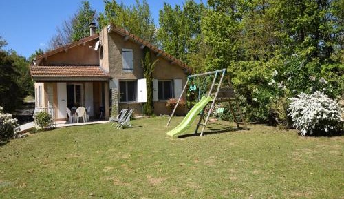 Three-Bedroom Holiday Home 