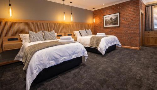 Deluxe Double or Twin Room