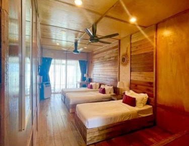 Room #1474191804