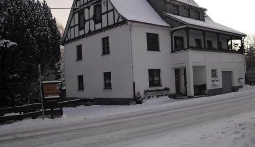 Four-Bedroom Holiday Home