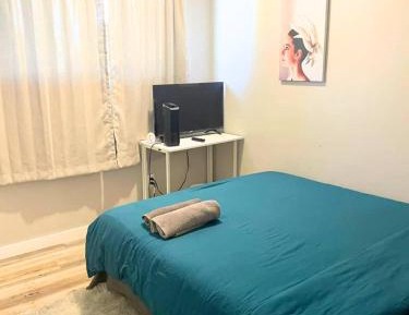 Deluxe Queen Room