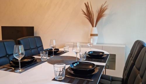 Deluxe Two-Bedroom Apartment with Garden View