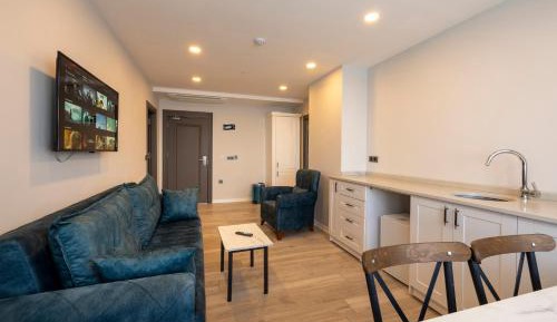 King Suite with Sea View