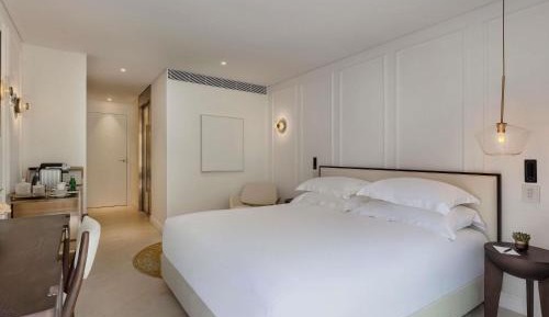 Superior Room with One King Bed or Twin Beds