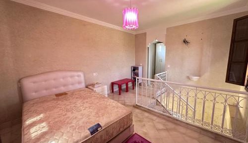 Room #1496210801