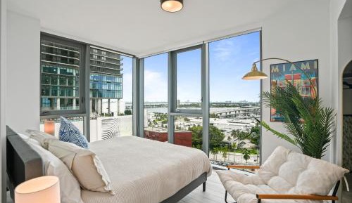 Two-Bedroom Deluxe Apartment with Balcony
