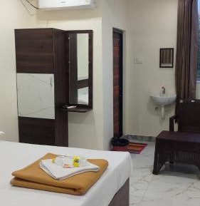 Deluxe Suite with Sea View