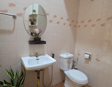 Standard Double Room with Shared Bathroom