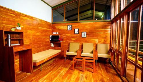 Three-Bedroom Holiday Home 