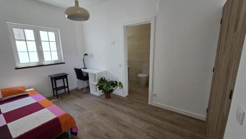 Single Room with Private Bathroom