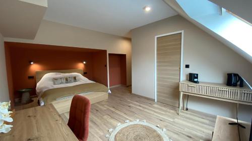 Double Room with Private Bathroom