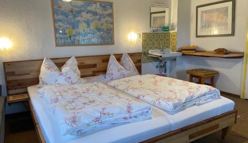 Standard Double Room with Shared Bathroom