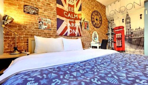 Large Double Room