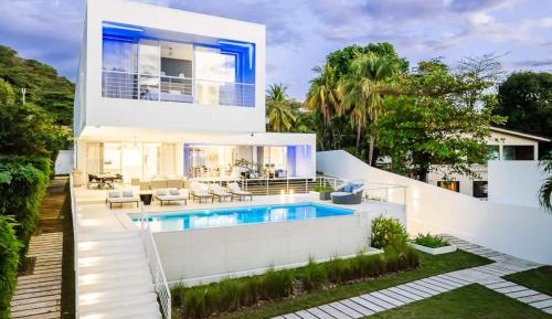 Deluxe Villa
