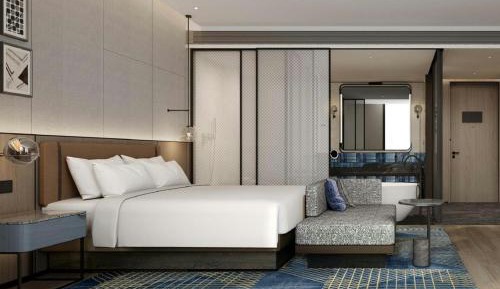 Classic King Room with City View - High Floor