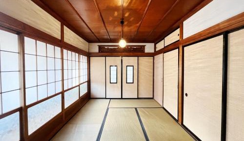 Japanese-Style Room