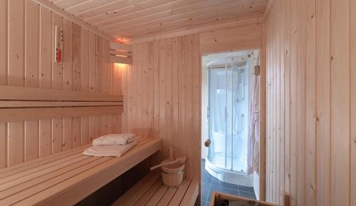 Three-Bedroom Holiday Home 