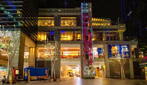 Two-Bedroom Apartment with Balcony