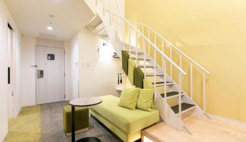 One-Bedroom Duplex Suite