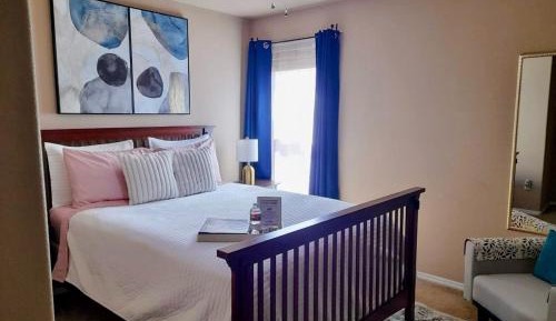Standard Queen Room