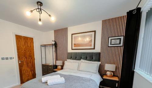 Two-Bedroom Flat Apartment	