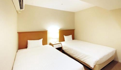Twin Room with Shower