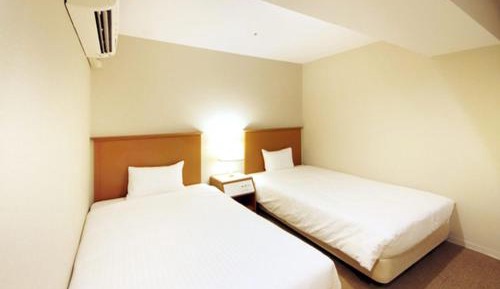 Twin Room with Shower