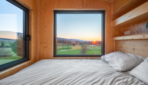 Bungalow with Garden View