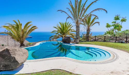 Villa with Sea View