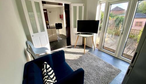 Five-Bedroom Apartment