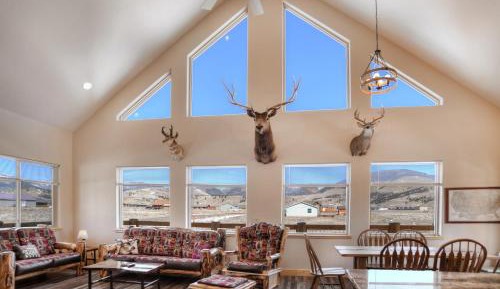 Two-Bedroom Holiday Home