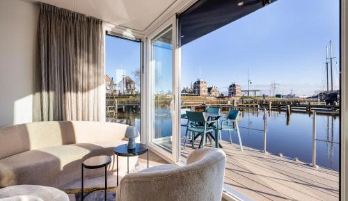 Quadruple Room with Lake View