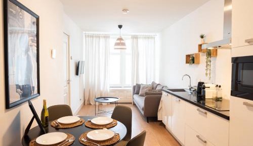 Quadruple Room with Private Bathroom