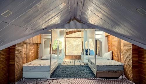 Bed in 10-Bed Mixed Dormitory Room