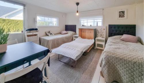 One-Bedroom Holiday Home