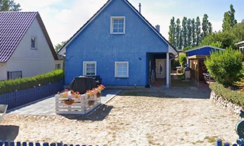 Three-Bedroom Holiday Home 