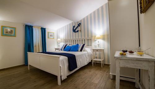 King Room with Spa Bath