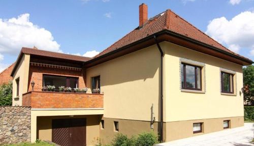Three-Bedroom Holiday Home 