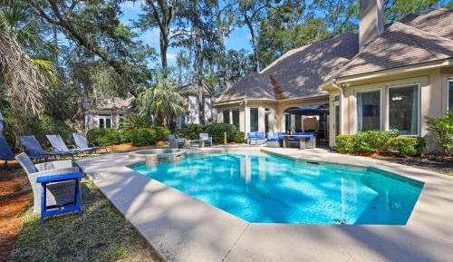 Four-Bedroom Holiday Home