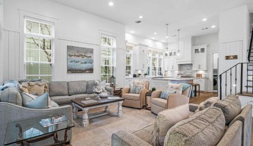 Five-Bedroom Holiday Home