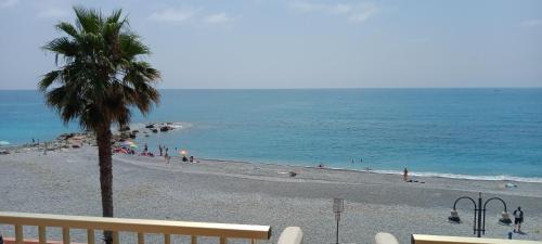 Two-Bedroom Apartment with Balcony and Sea View