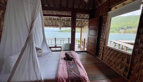 Deluxe Bungalow